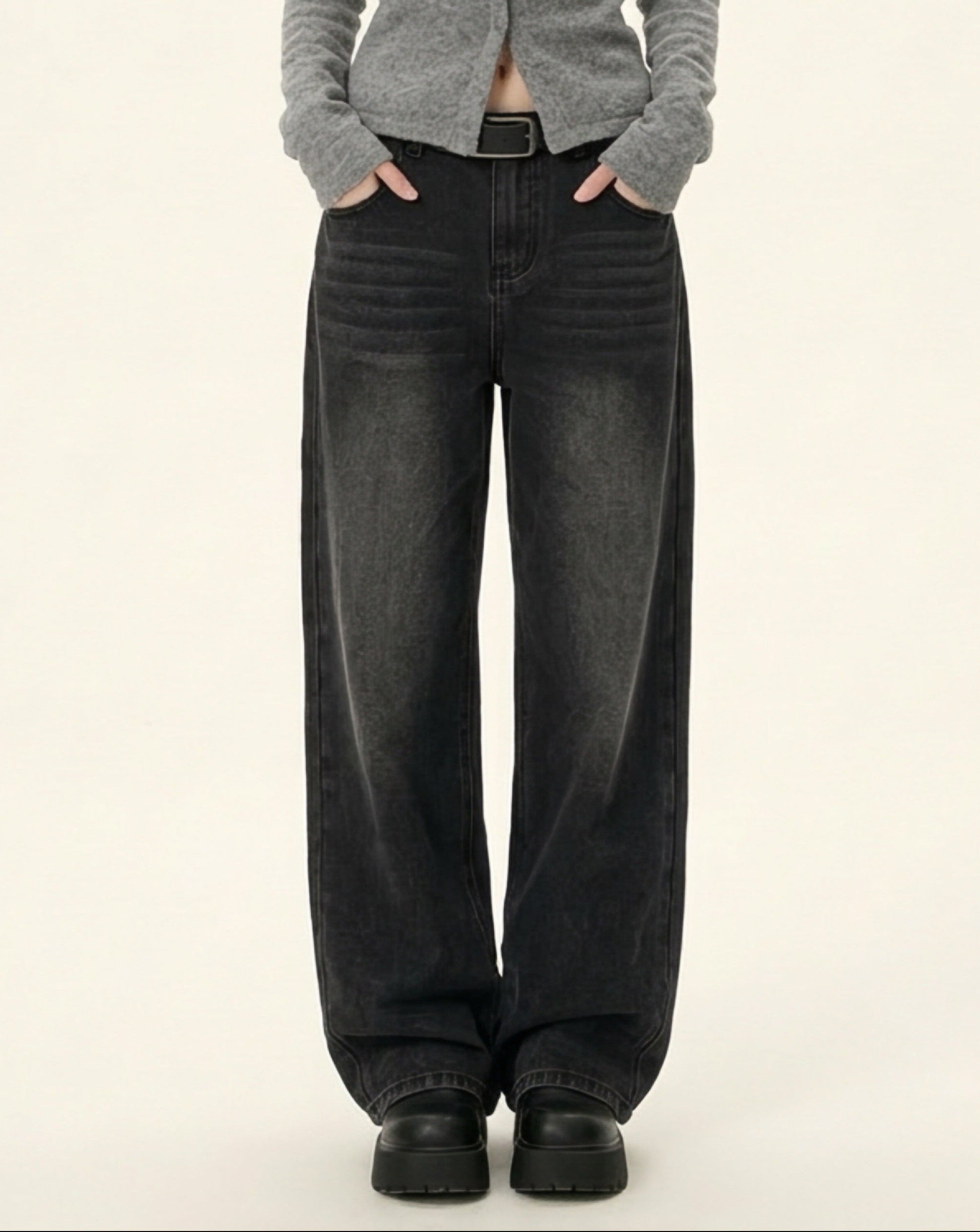 ブラックウォッシュ ワイドデニム