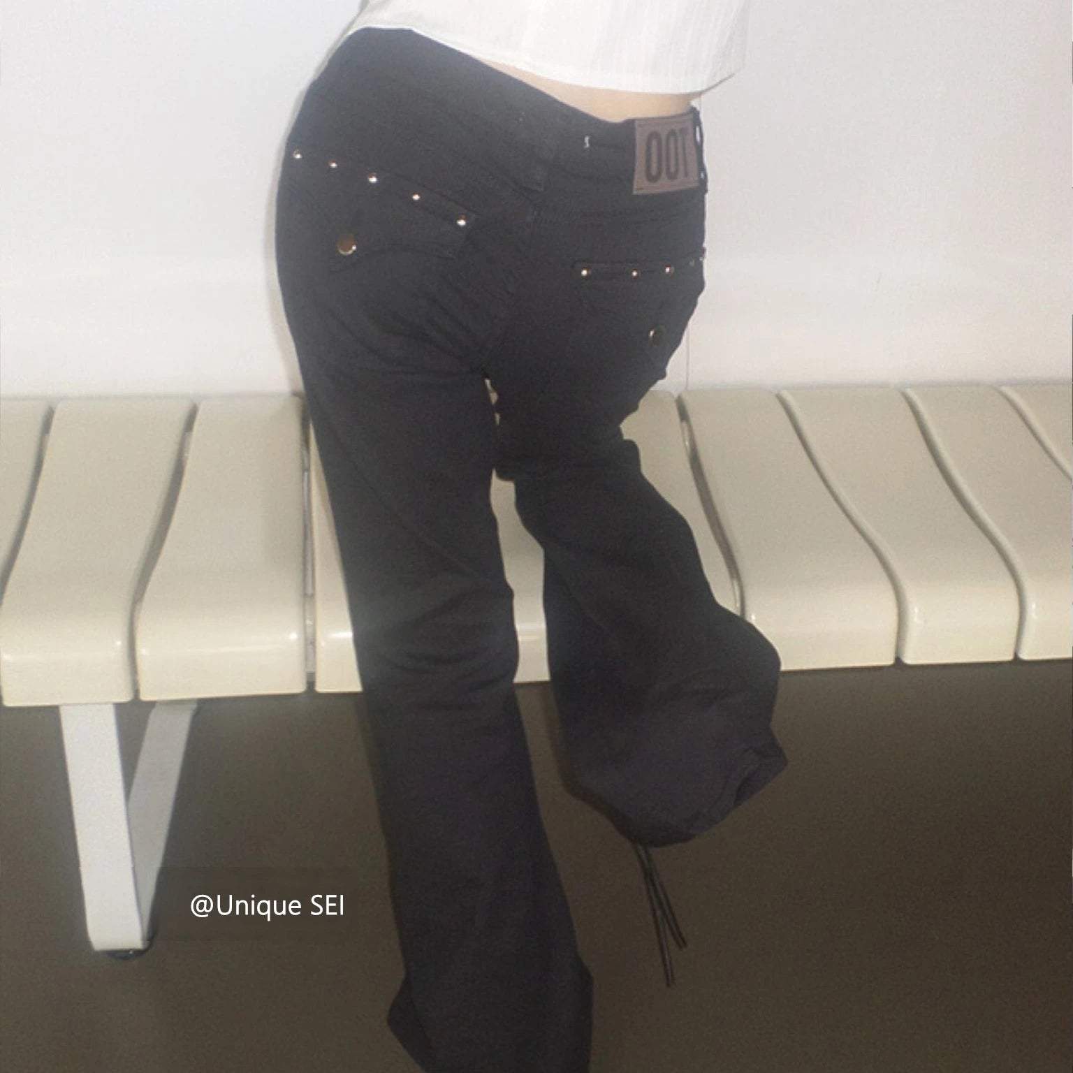 ブラック フレアデニム